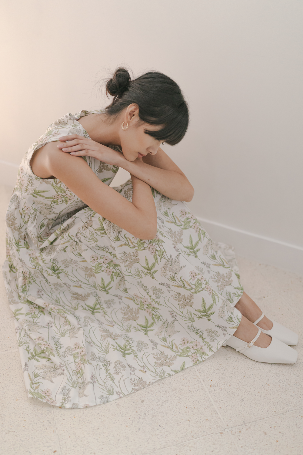 Kimi Tiered Dress in White Floral