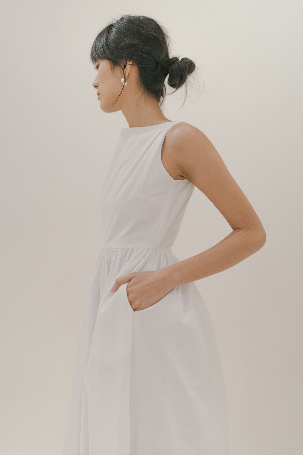Yumi Boat Neck Dress in White (30% OFF)